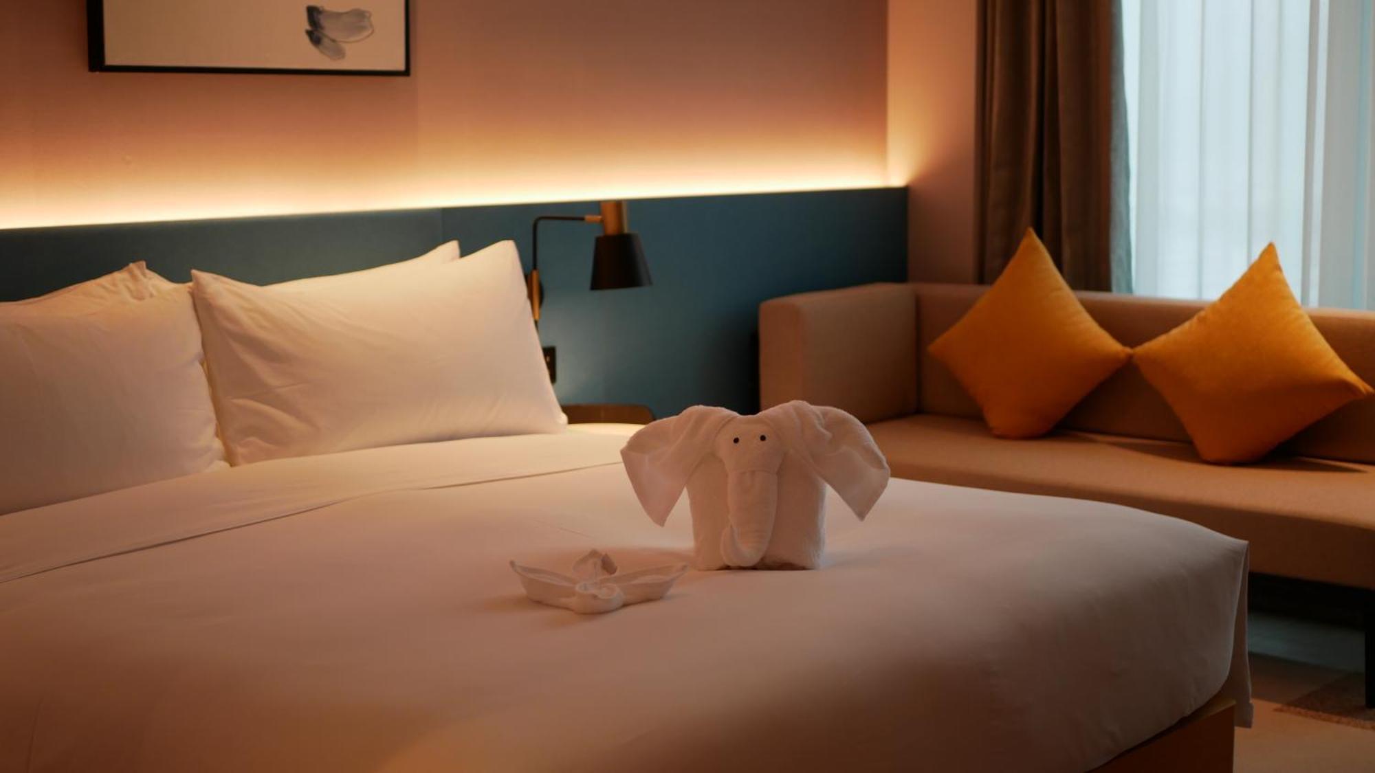 Hilton Garden Inn Shenzhen Baoan Huaide Exterior foto