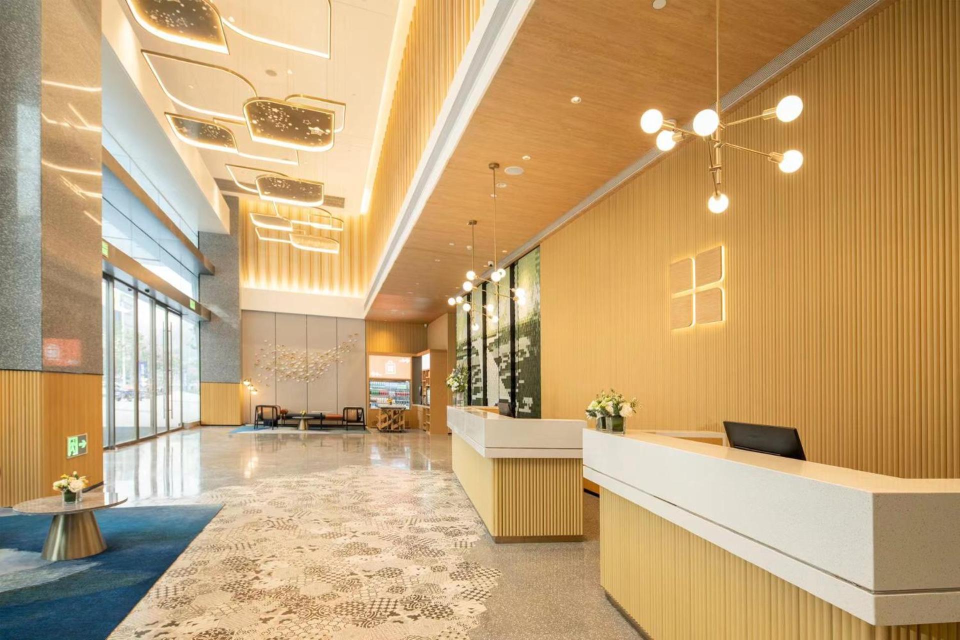 Hilton Garden Inn Shenzhen Baoan Huaide Exterior foto