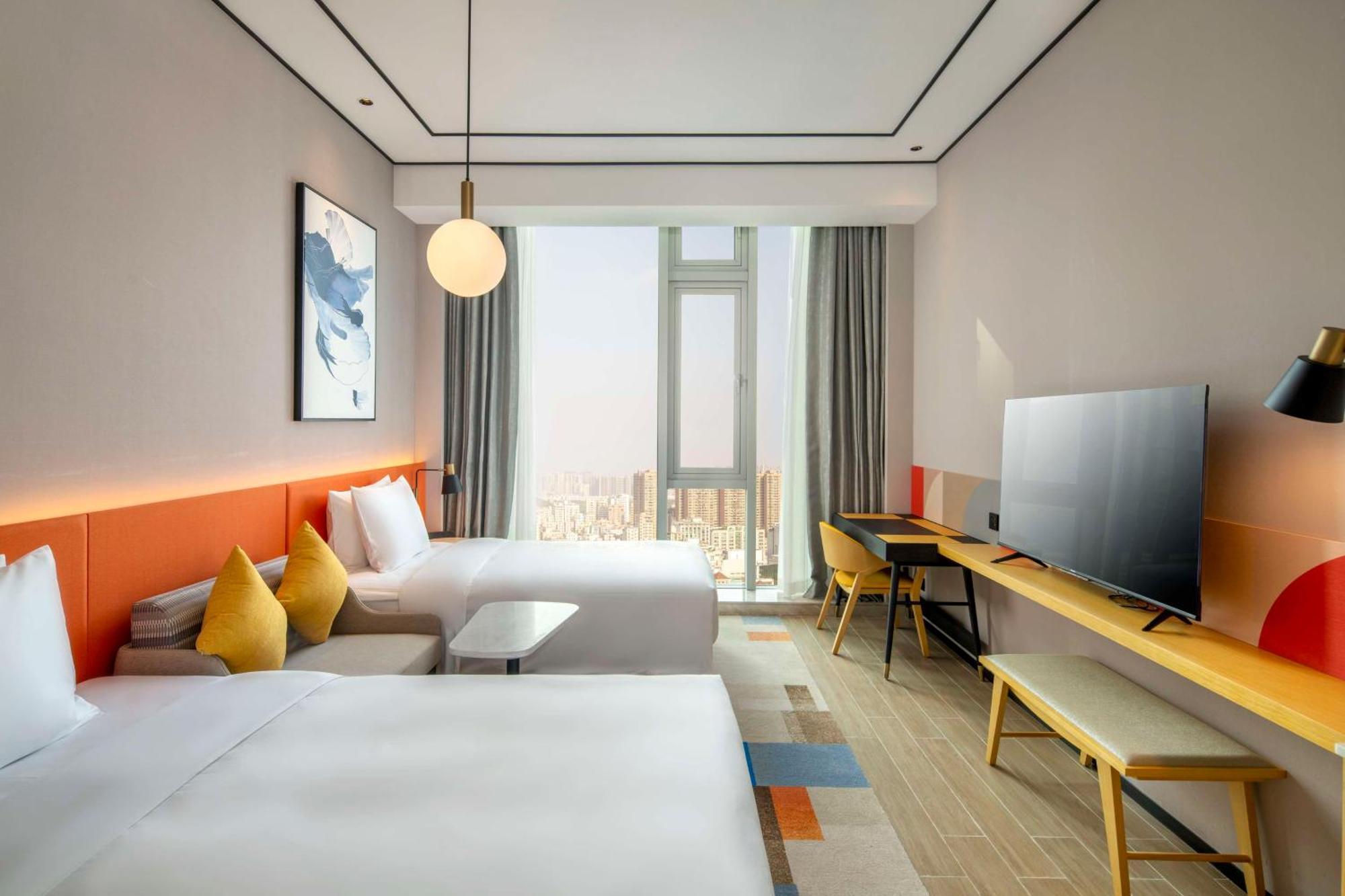 Hilton Garden Inn Shenzhen Baoan Huaide Exterior foto