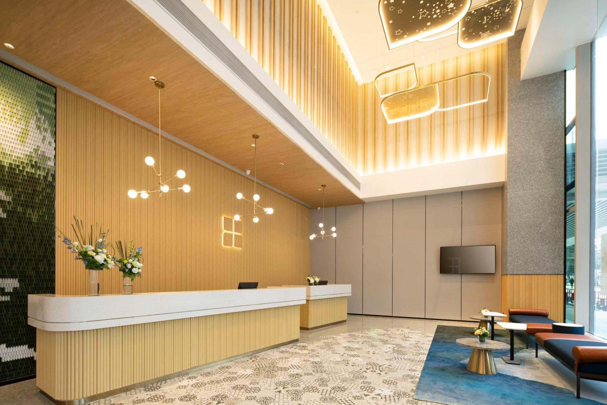 Hilton Garden Inn Shenzhen Baoan Huaide Exterior foto